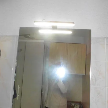 Flat דירה *